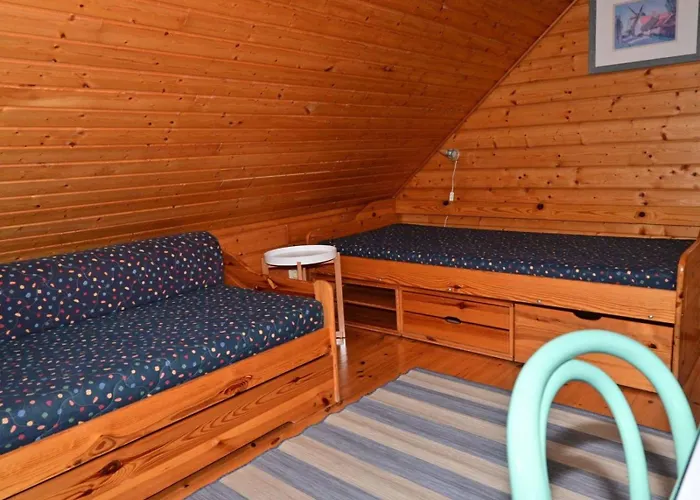 Im Holzblockstil Im Naturerlebnisdorf Blauvogel Tatil Evi